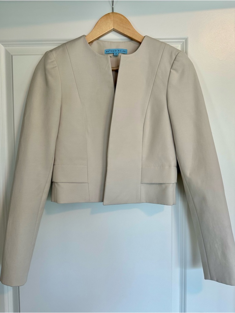 ANTONIO MELANI Cream Collarless Blazer